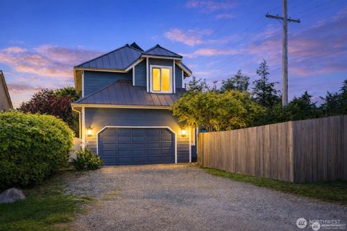 1819 Kuhn St, Port Townsend, WA, 98368-8325 | Card Image