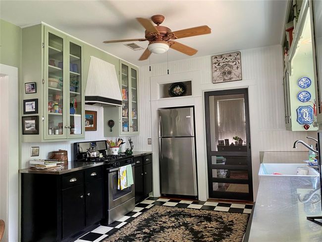 314 W Vulcan St, House other with 2 bedrooms, 1 bathrooms and 1 parking in Brenham TX | Image 11