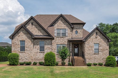 1073 Lillian Ln, Gallatin, TN, 37066-4561 | Card Image
