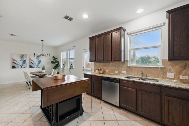 300 Wapiti Rd, House other with 3 bedrooms, 3 bathrooms and 4 parking in Buda TX | Image 10