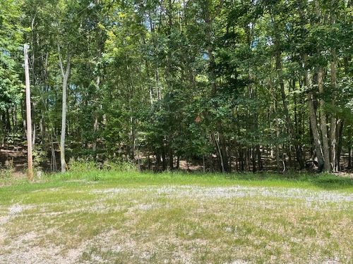 8 Ravens Den Rd, Sewanee, TN, 37375 | Card Image