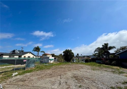 1356 W 4th St, San Pedro, CA, 90732-3220 | Card Image