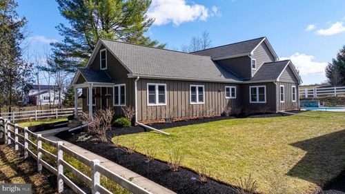 1418 Route 212, QUAKERTOWN, PA, 18951-3319 | Card Image