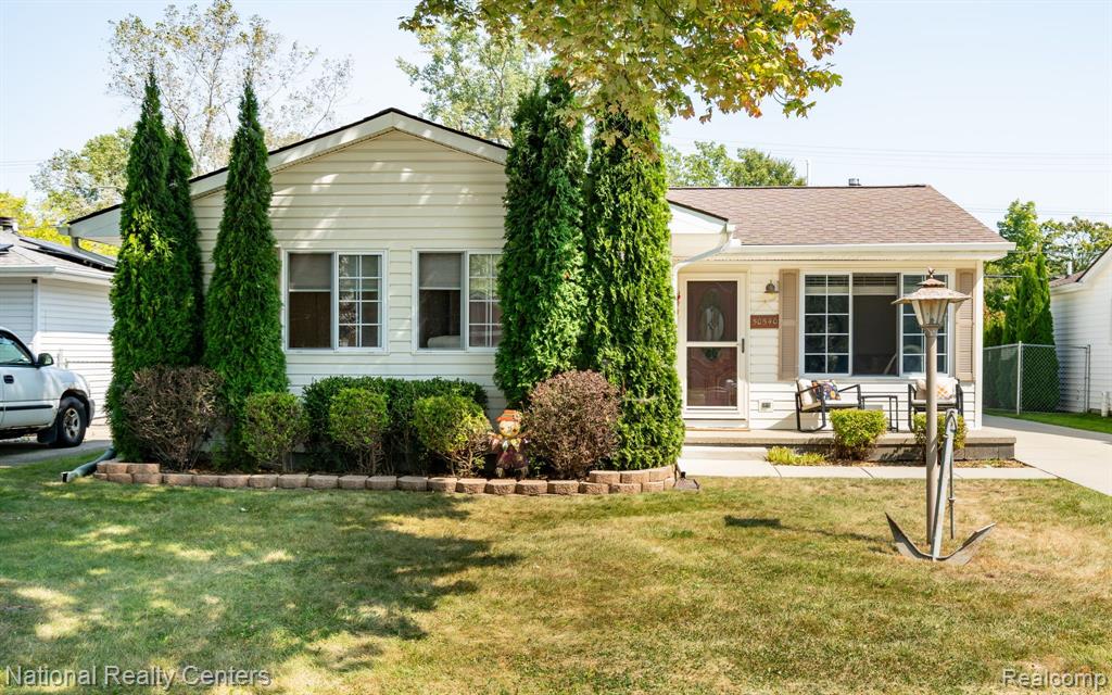 Lagae St, New Baltimore, MI 48047