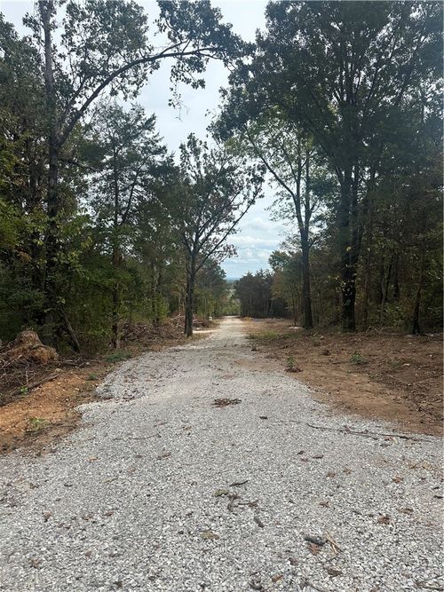 760 County Road 906, Green Forest, AR, 72638-3486 | Card Image