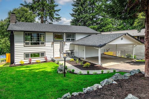 3915 180th Pl Sw, Lynnwood, WA, 98037-3832 | Card Image