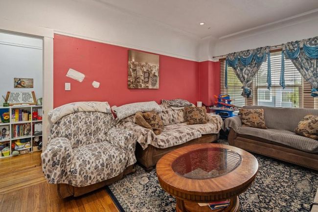 373 Winchester St, House other with 3 bedrooms, 2 bathrooms and 1 parking in Daly City CA | Image 4