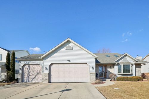 1301 Greenbrier Drive, WAUNAKEE, WI, 53597 | Card Image