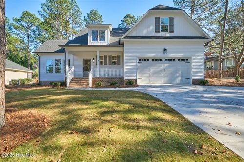 8 La Quinta Loop, Pinehurst, NC, 28374-6870 | Card Image