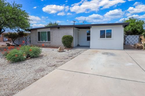 6532 E 42nd St, Tucson, AZ, 85730-1619 | Card Image