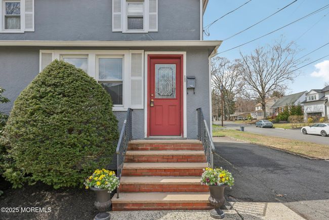 131 Livingston Ave, Home with 5 bedrooms, 2 bathrooms and null parking in New Providence NJ | Image 5
