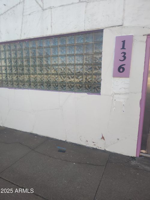 136 N Miami Ave, Miami, AZ, 85539-1494 | Card Image