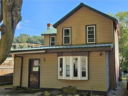 107 High St, Avonmore, PA, 15618-1281 | Card Image