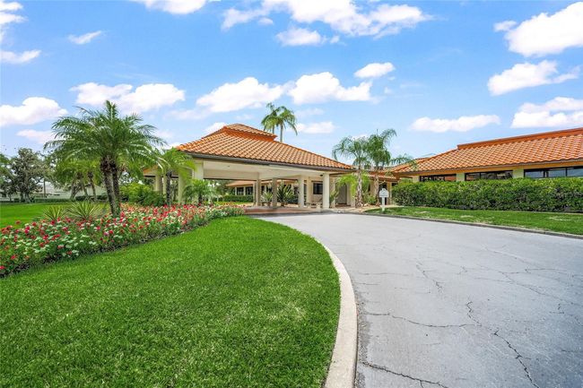 7640 - 5933 Clubside Dr, Condo with 2 bedrooms, 2 bathrooms and null parking in SARASOTA FL | Image 38