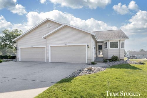 3684 Harris Dr, Norton Shores, MI, 49441-4693 | Card Image
