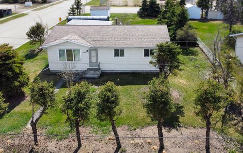 5403 Gravel Avenue, Donnelly, AB, T0H1M0 | Card Image