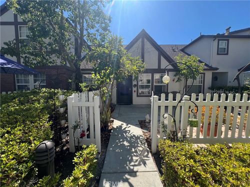 23 Three Vines Ct, Ladera Ranch, CA, 92694-0408 | Card Image