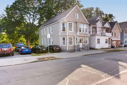 912 Strong St, Schenectady, NY, 12307-1913 | Card Image