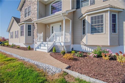 20 Ryans Run, Pleasant Valley, NY, 12569-7658 | Card Image