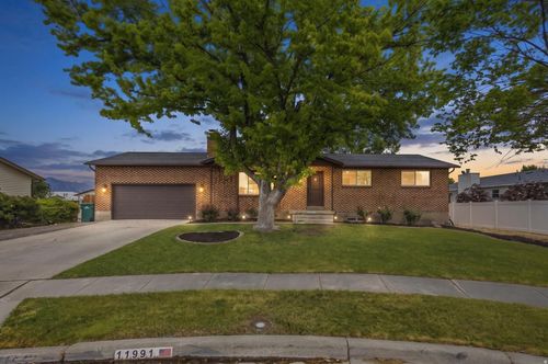 11991 S 1420 W, Riverton, UT, 84065-7437 | Card Image