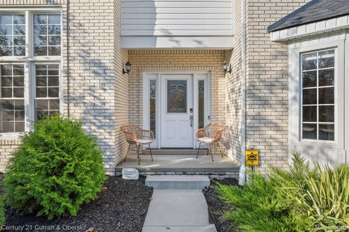 48279 Chesterfield Dr S, Canton, MI, 48187-1236 | Card Image