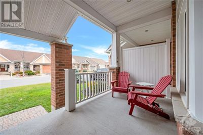 259 Bulrush Cres, Townhouse with 2 bedrooms, 3 bathrooms and 3 parking in Gloucester ON | Image 2