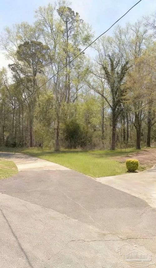 411 Albert Dr, Gardendale, AL, 35071-2588 | Card Image