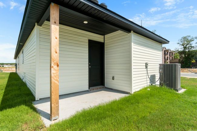 8201 Stacy Ln, House other with 2 bedrooms, 2 bathrooms and null parking in Little Rock AR | Image 30