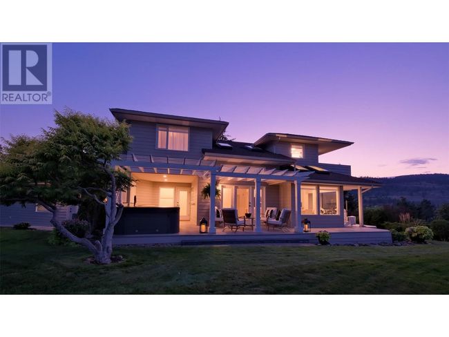 118 Sumac Ridge Dr, House other with 4 bedrooms, 3 bathrooms and 6 parking in Summerland BC | Image 4