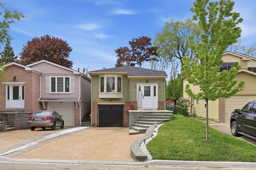 28 Snowshoe Crescent, Markham, ON, L3T4M6 | Card Image