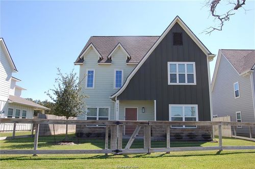 3102 Green St, Bryan, TX, 77801-3011 | Card Image