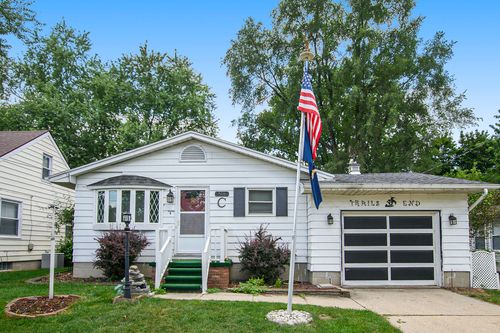 516 Hume Blvd, Lansing, MI, 48917-4246 | Card Image