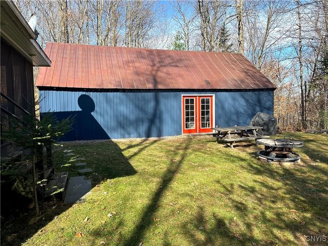 Side Garage | Image 37