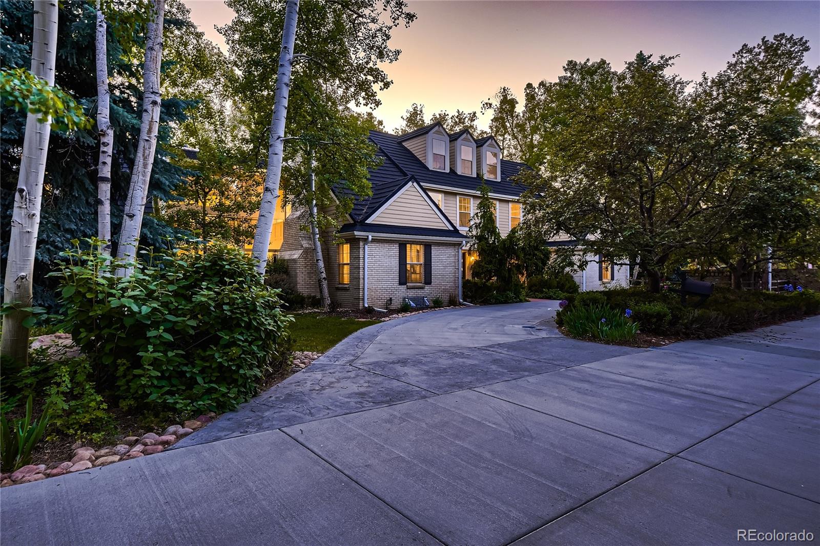 High Ct, Centennial, CO 80121