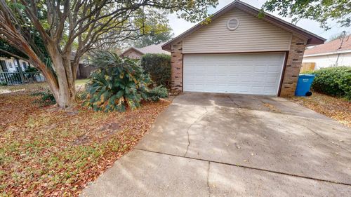 2293 Estate Cir, Navarre, FL, 32566-2837 | Card Image