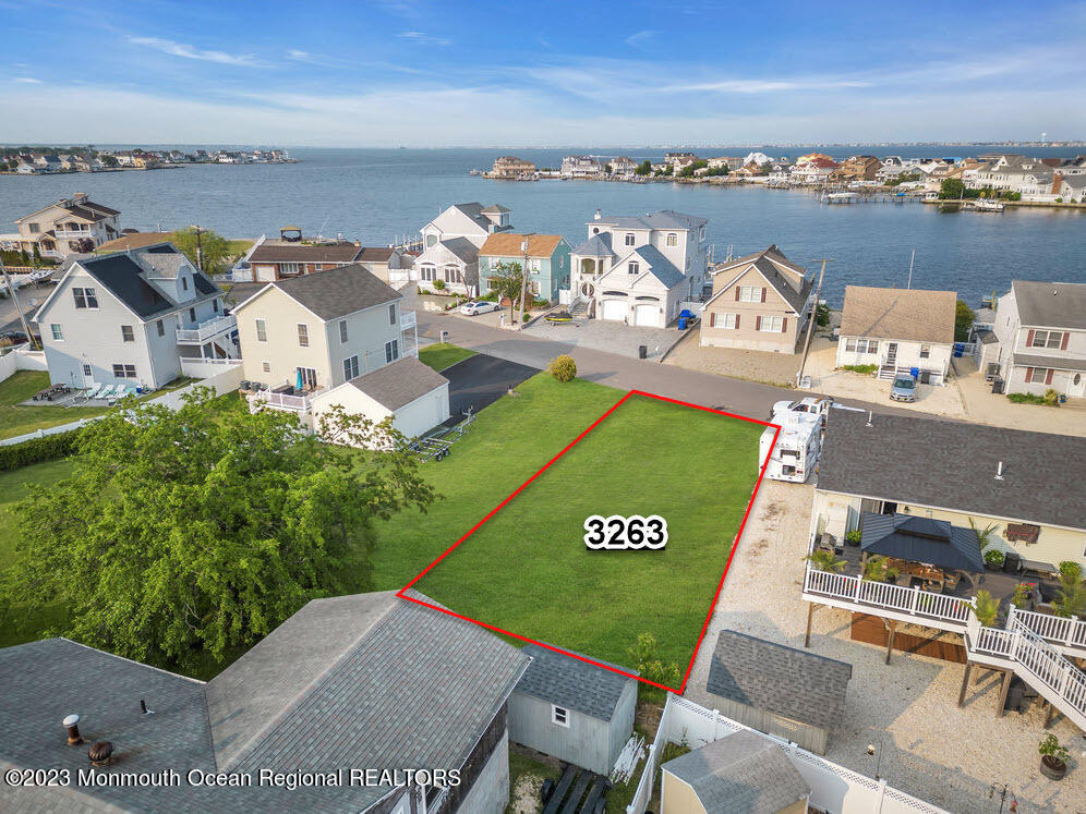 3263 Windsor Avenue, For Sale in Toms River Zoocasa