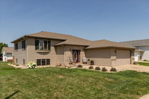 205 10th Ave Se, Kasson, MN, 55944-2402 | Card Image