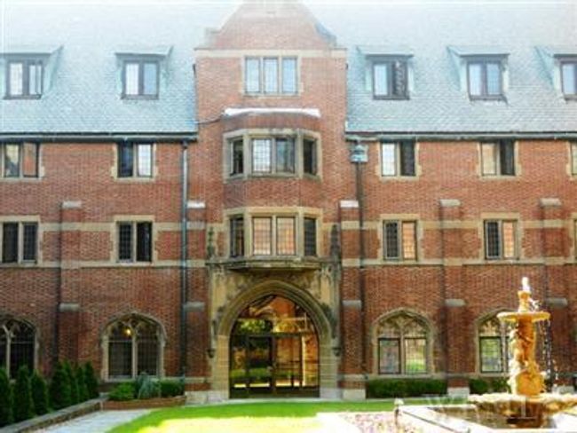 203 - 203 Chateau Rive, Condo with 2 bedrooms, 1 bathrooms and null parking in Peekskill NY | Image 4