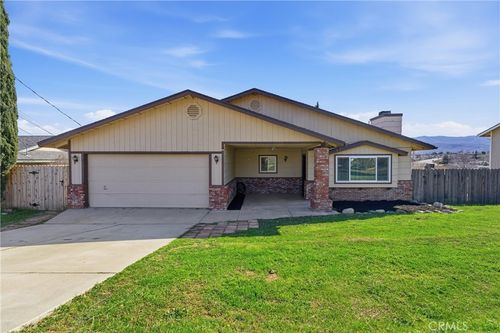 20812 Quail Springs Rd, Tehachapi, CA, 93561-8046 | Card Image