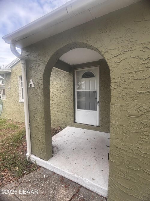 a-6 Byron Ellinor Dr, Ormond Beach, FL, 32176-7133 | Card Image