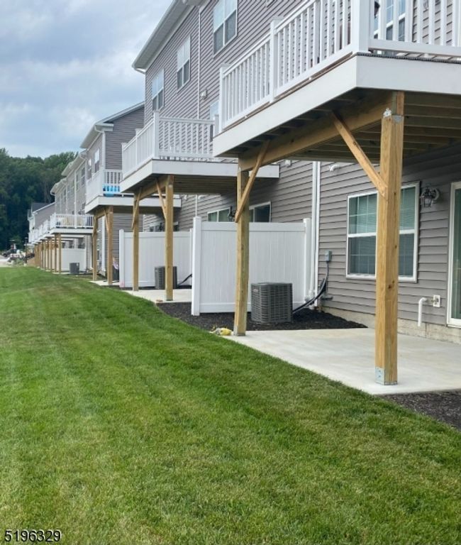 37 Gladstone Dr, Townhouse with 3 bedrooms, 3 bathrooms and null parking in Parsippany NJ | Image 13