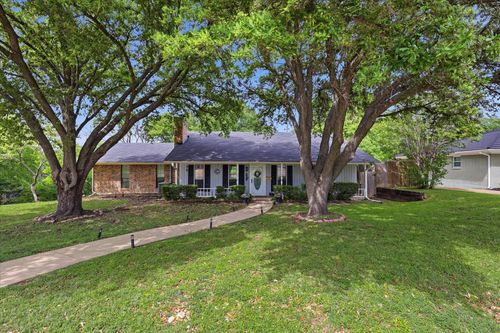 701 Raintree Rd, Fort Worth, TX, 76103-1128 | Card Image