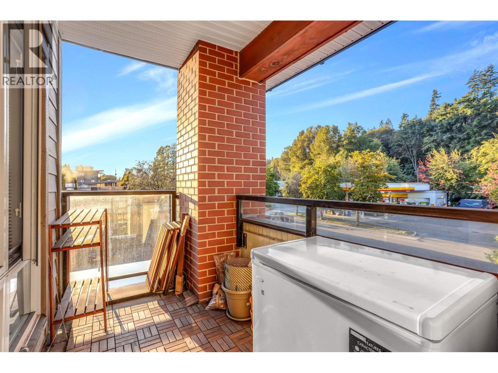 Residential in North Vancouver 5