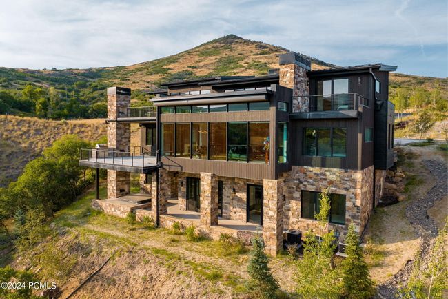 1319 W Skyridge Dr, Home with 7 bedrooms, 9 bathrooms and null parking in Mayflower Mnt UT | Image 68