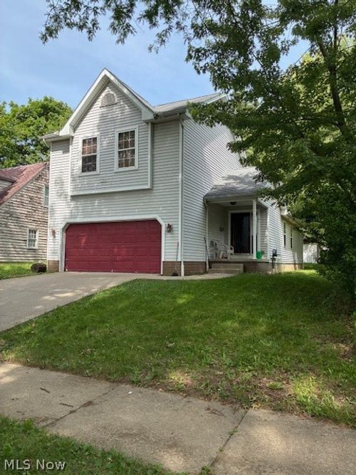 1073 Orlando Ave, Akron, OH, 44320-2746 | Card Image