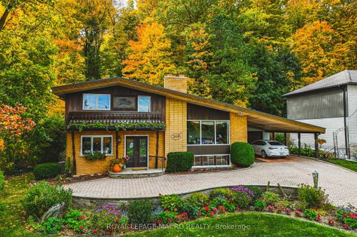 36 Maple Dr, Stoney Creek, ON, L8G3C2 | Card Image