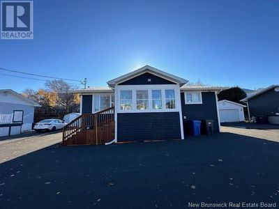 10 Malcolm Ave, House other with 3 bedrooms, 2 bathrooms and null parking in Campbellton NB | Image 1