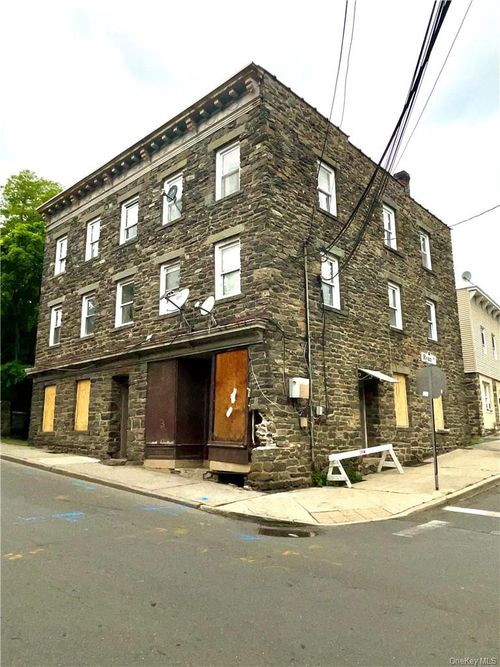 27 Fox Island Rd, Port Chester, NY, 10573-5060 | Card Image