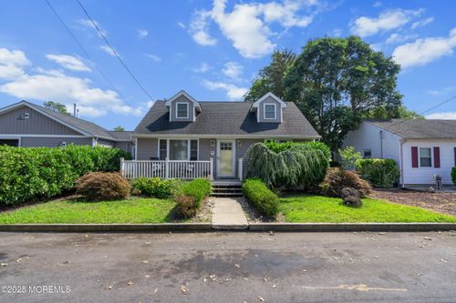 32 E Long Branch Ave, Ocean Gate, NJ, 08740-1342 | Card Image