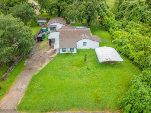 1272 Pecan St, Clute, TX, 77531-3817 | Card Image